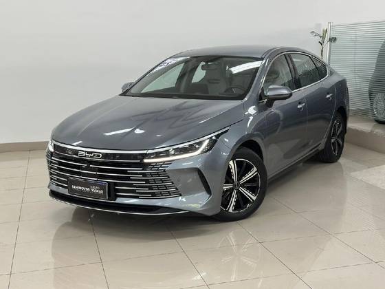 BYD KING 1.5 DM-I PHEV GS AUTOMÁTICO BYD KING 1.5 DM-I PHEV GS AUTOMÁTICO